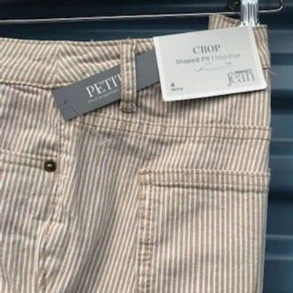 Petite Crop Jeans Size: 4 Petite . Floral & Pinstripe Pattern . {2} Pair Bundle - Picture 5 of 8